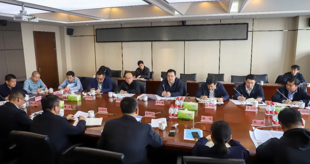 管委会调研.jpg